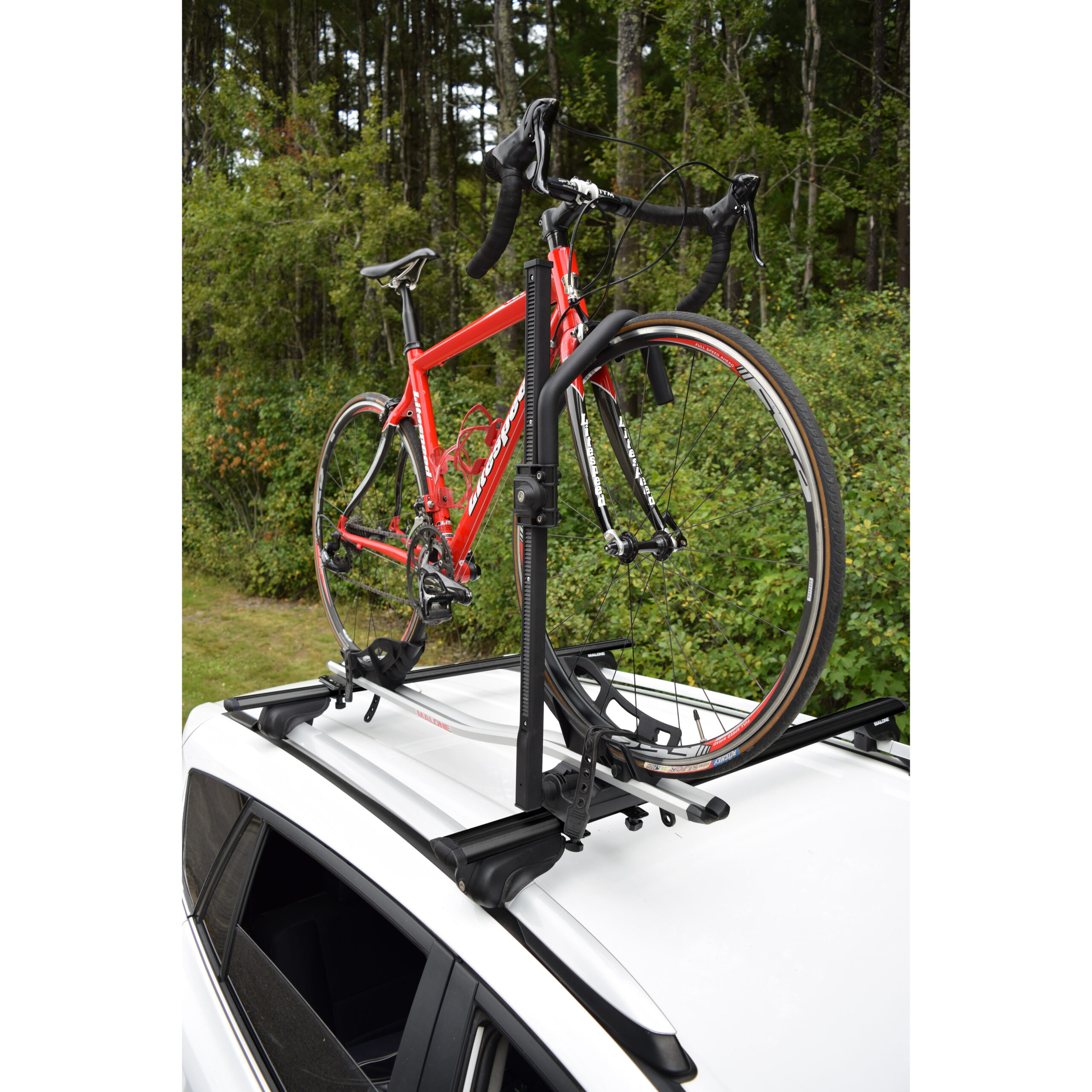 Malone AirFlow2 Raised Rail Roof Rack - Image 10