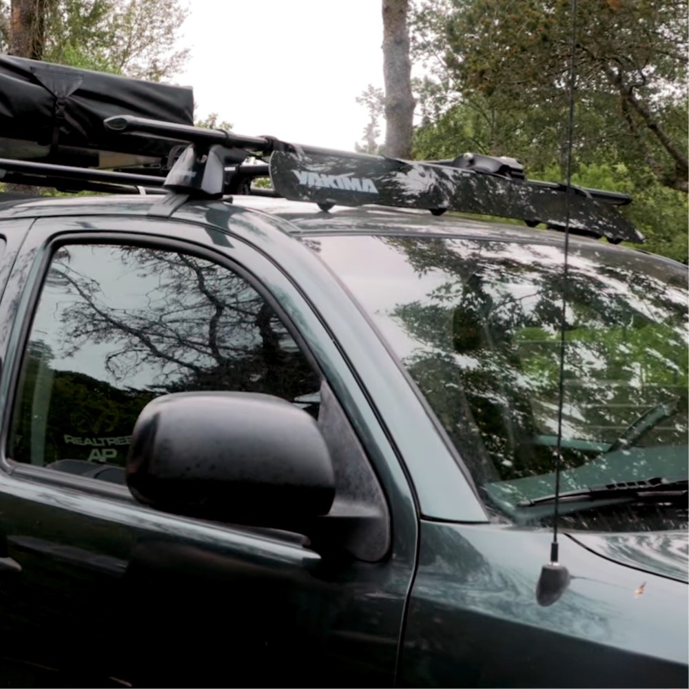 Yakima BaseLine Complete Bare Roof Racks - Image 16